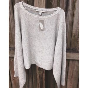 Very cute thick armed sweater ! XL